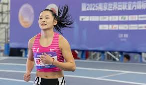 参赛者们究