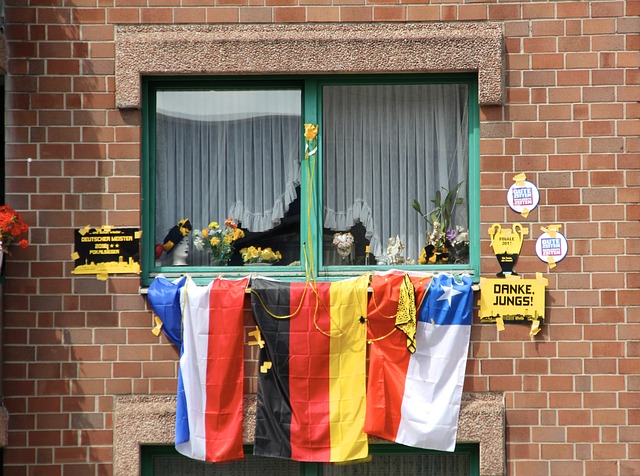 同时积极向 同时积极向